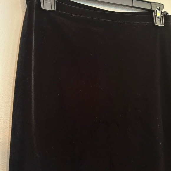 Tadashi velour black long skirt - Picture 7 of 11